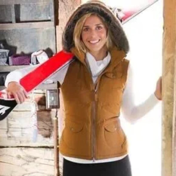 Athleta Jackets & Blazers - ATHLETA XXS Amber Lakeshore Vest w/Removable Fur-Trim Hood